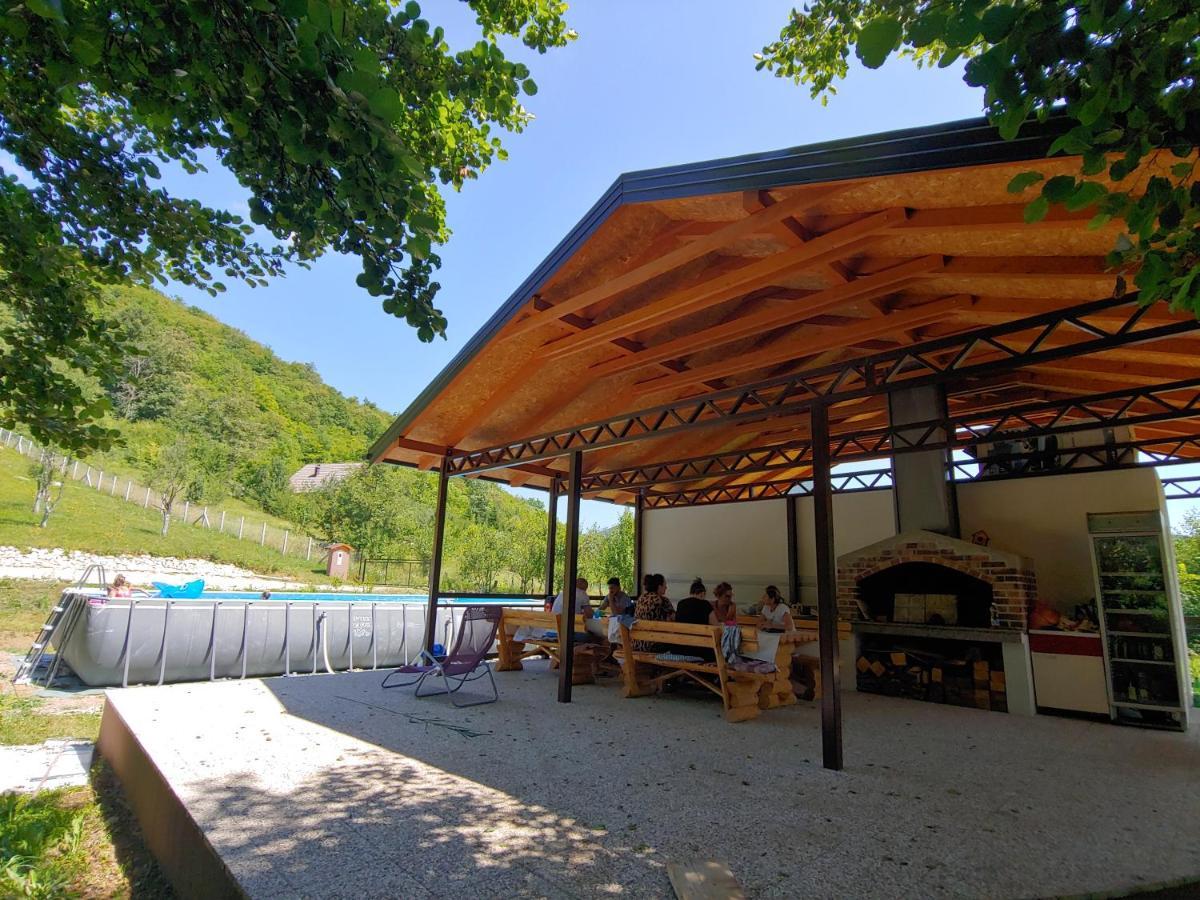Kuca U Sumi - Forest House Near National Park Una - Air Spa Lohovo Бихач Экстерьер фото